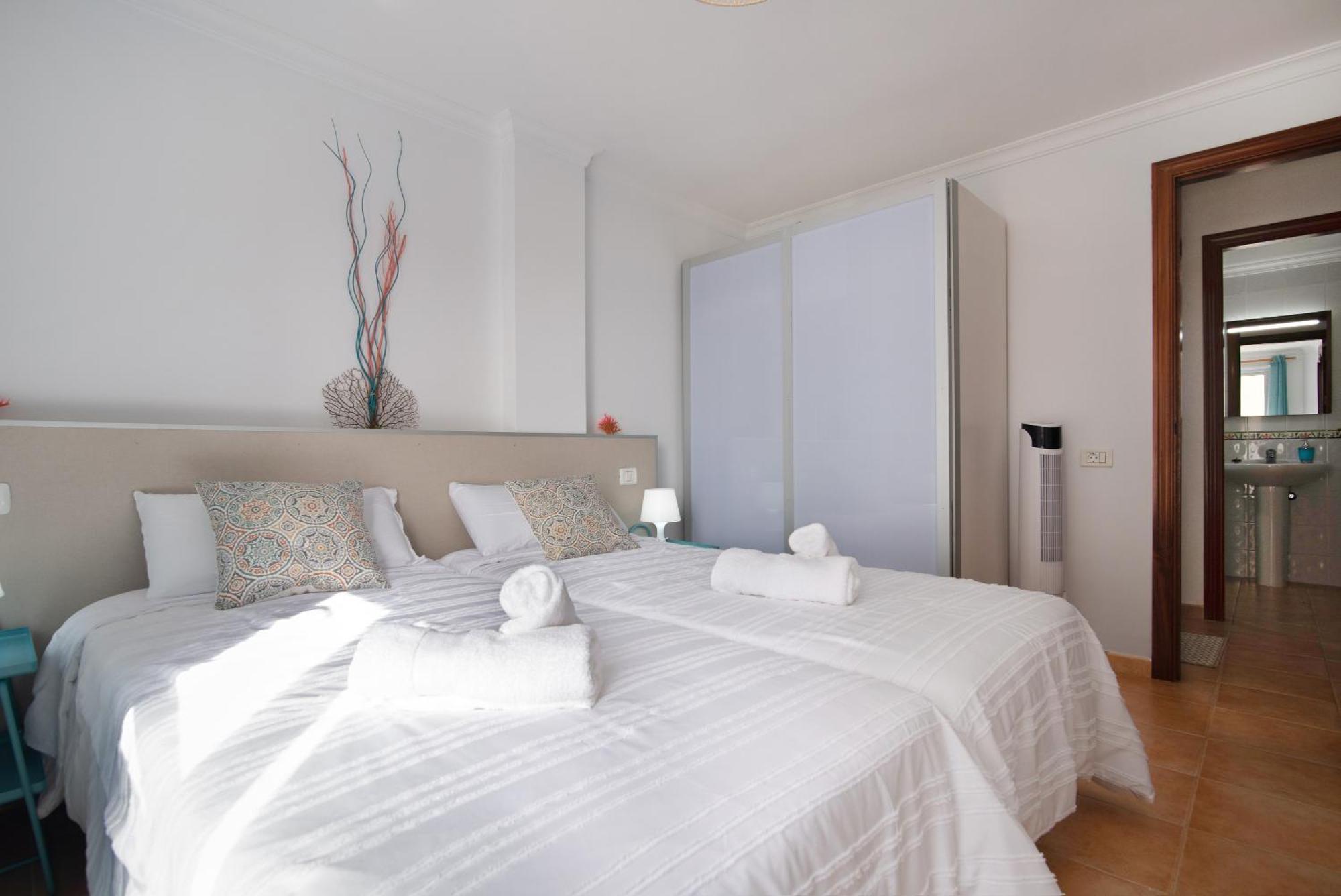 Ap Jarea Playa Sardina Apartment Exterior photo